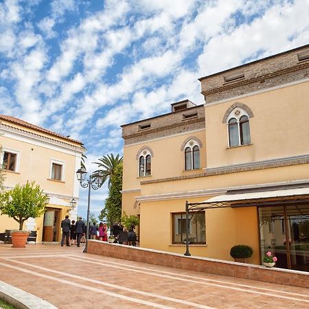 Hotel Villa Fiorita Giulianova Dış mekan fotoğraf