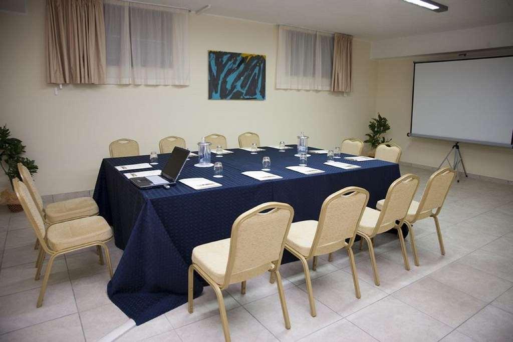 Hotel Villa Fiorita Giulianova Konforlar fotoğraf