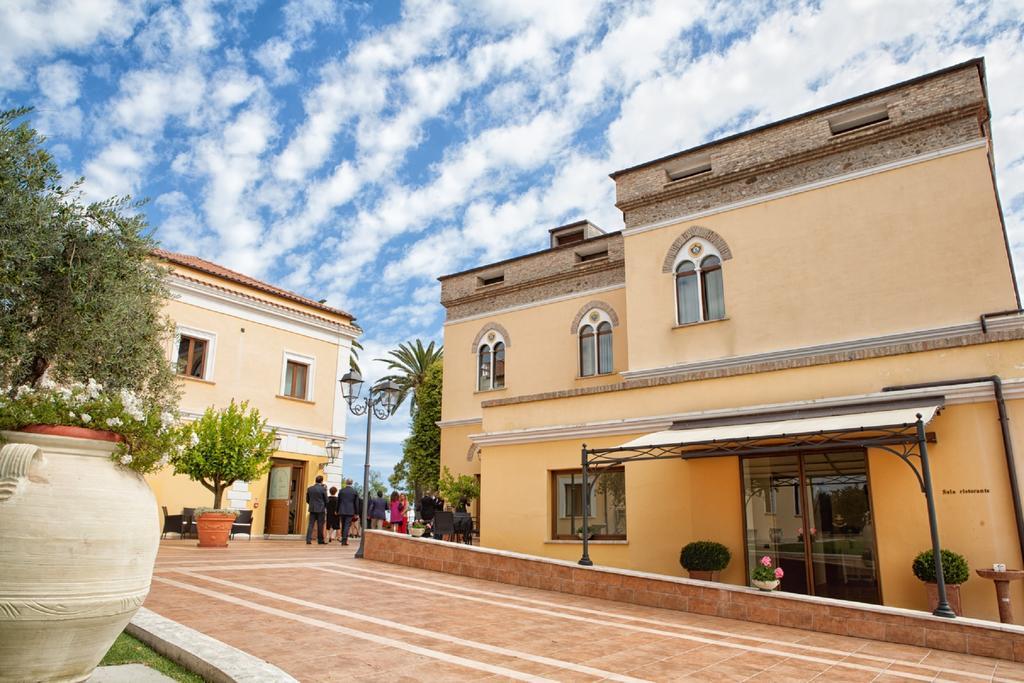 Hotel Villa Fiorita Giulianova Dış mekan fotoğraf