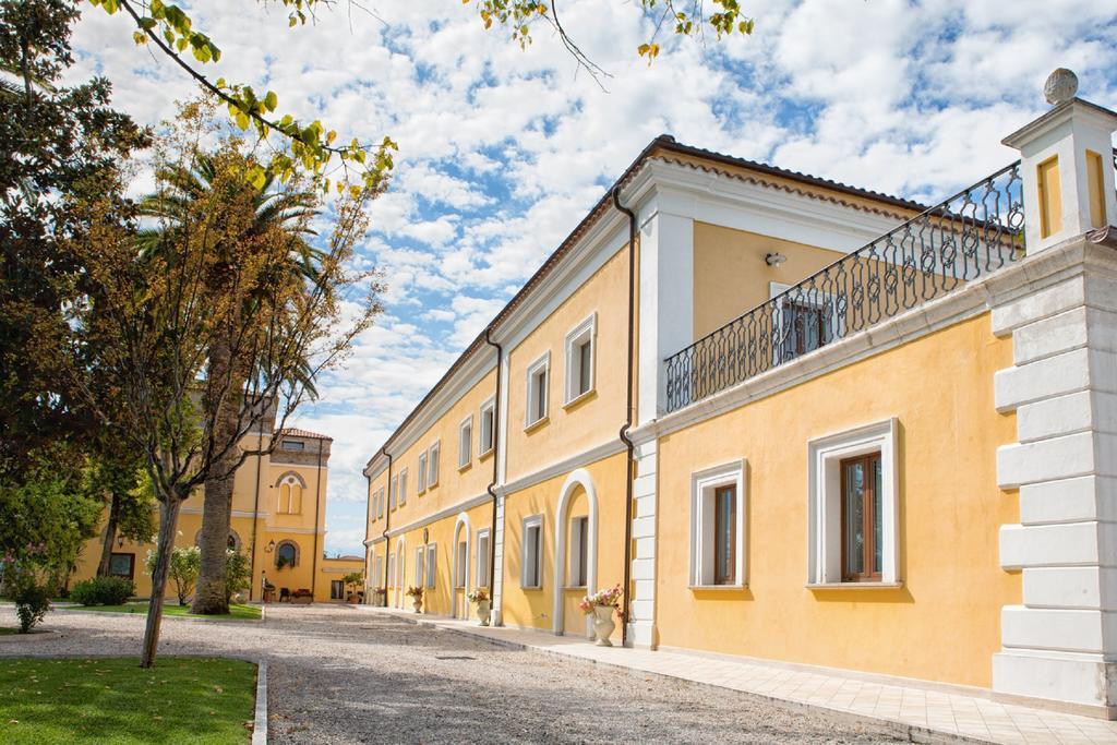 Hotel Villa Fiorita Giulianova Dış mekan fotoğraf