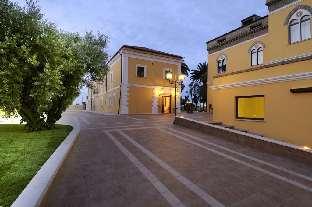 Hotel Villa Fiorita Giulianova Dış mekan fotoğraf