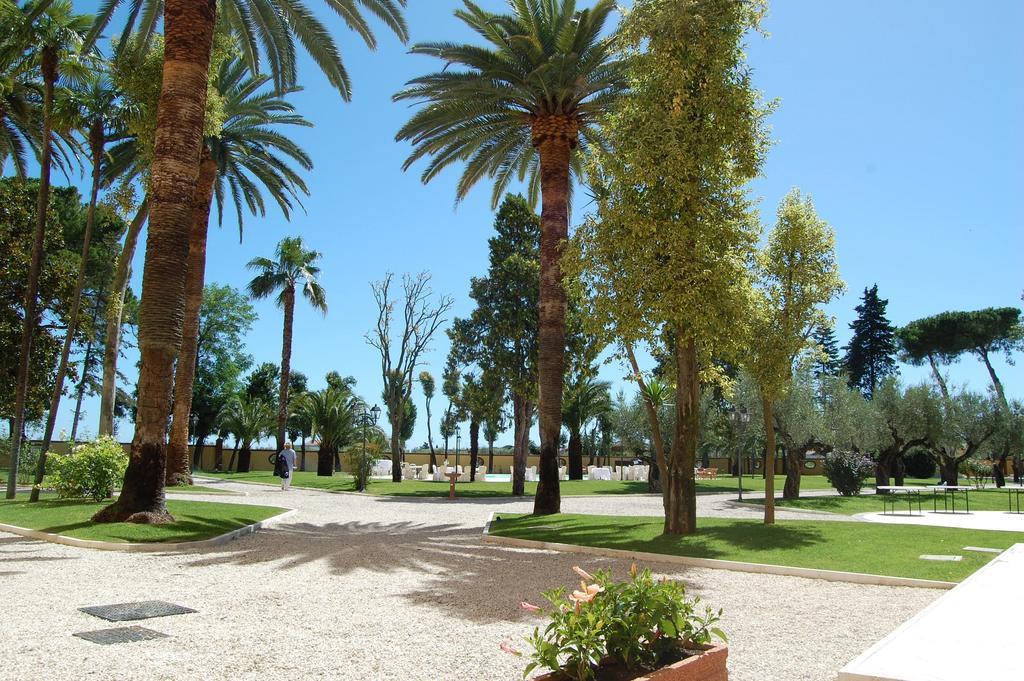 Hotel Villa Fiorita Giulianova Dış mekan fotoğraf